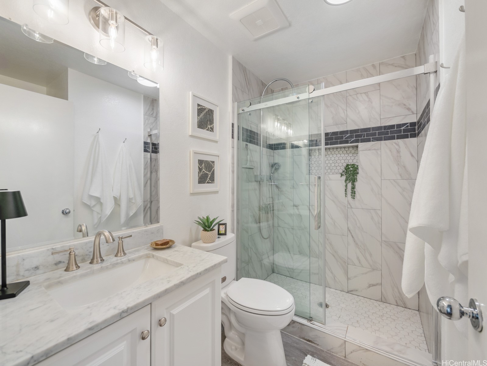 594 Mananai Place 21T