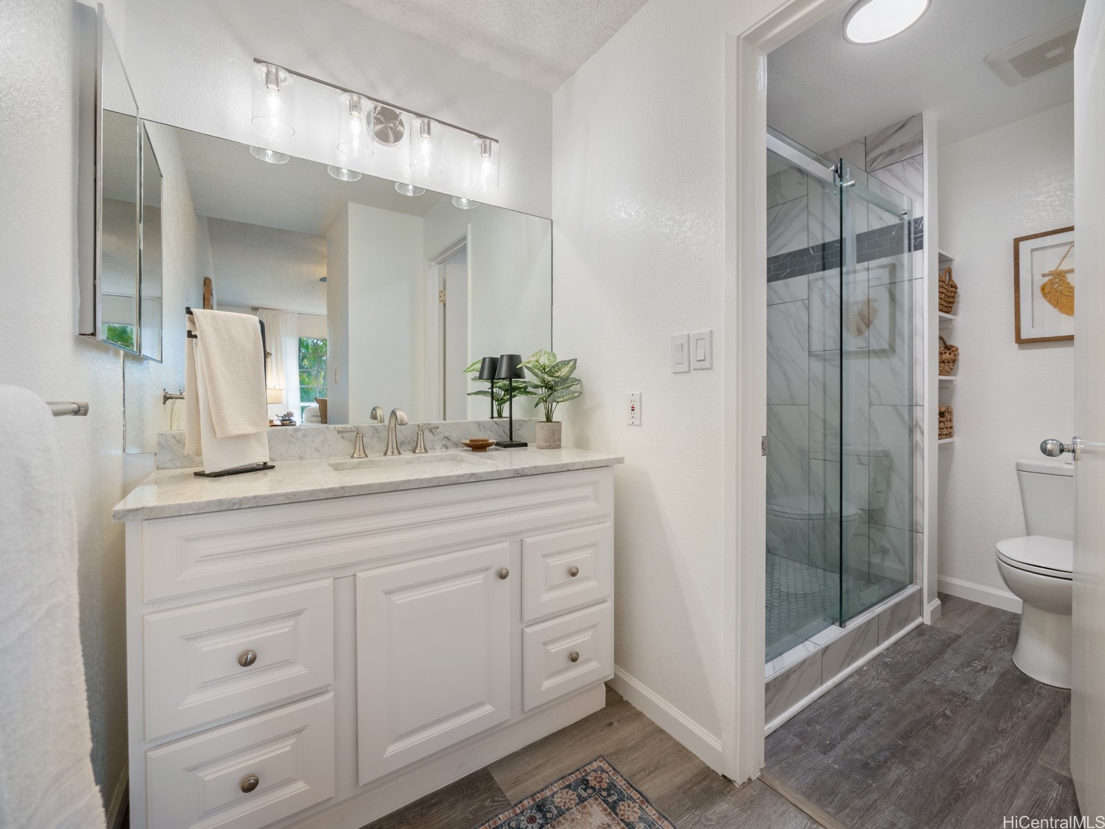 594 Mananai Place 21T