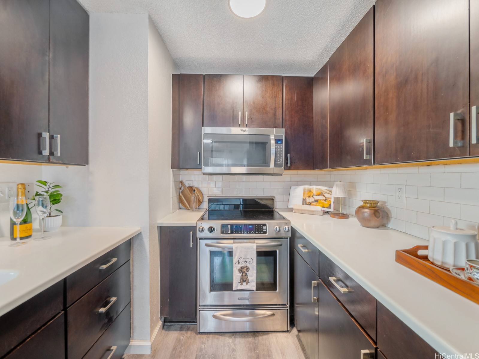 594 Mananai Place 21T