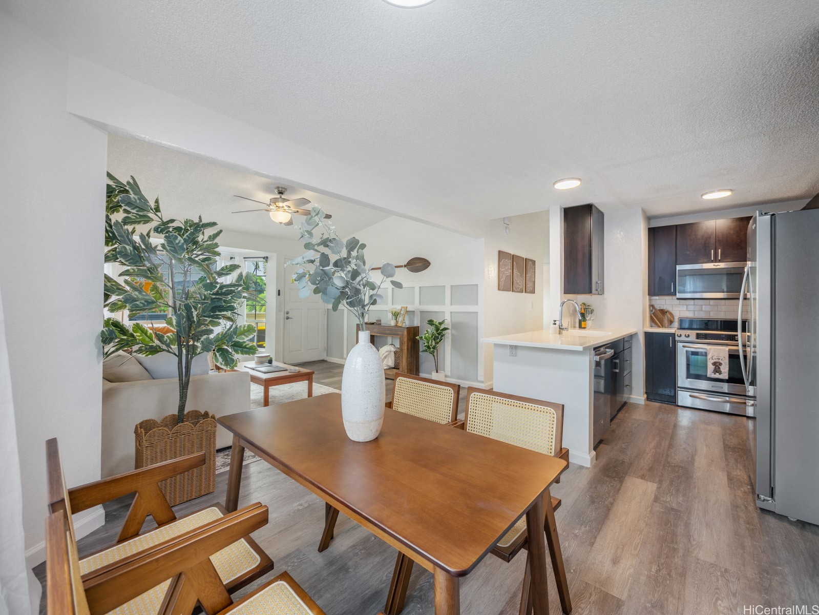 594 Mananai Place 21T