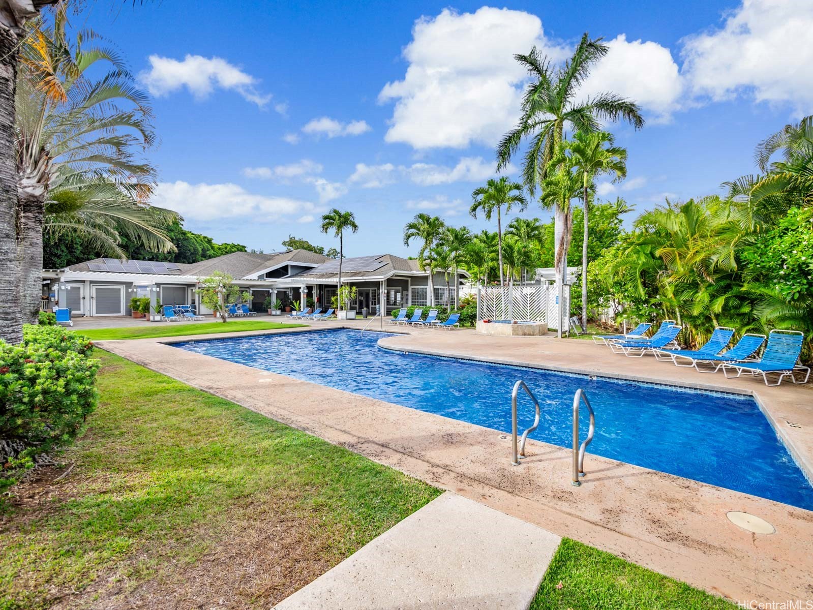 594 Mananai Place 21T