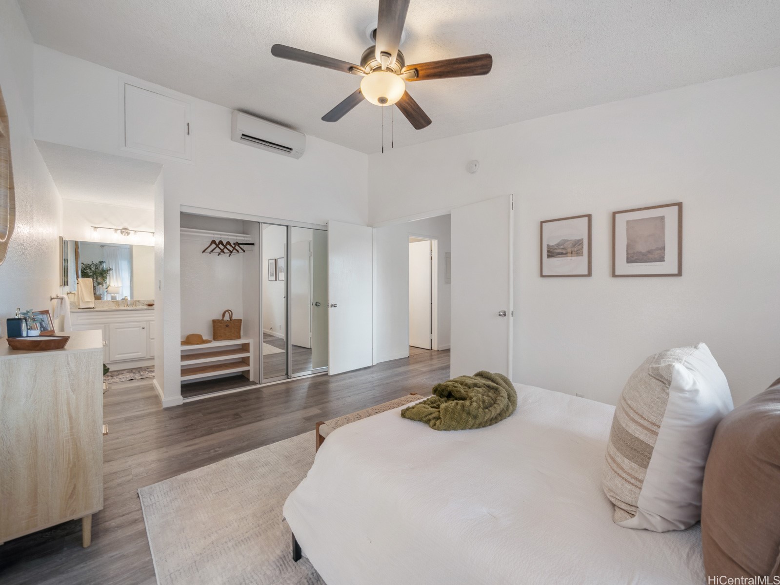 594 Mananai Place 21T