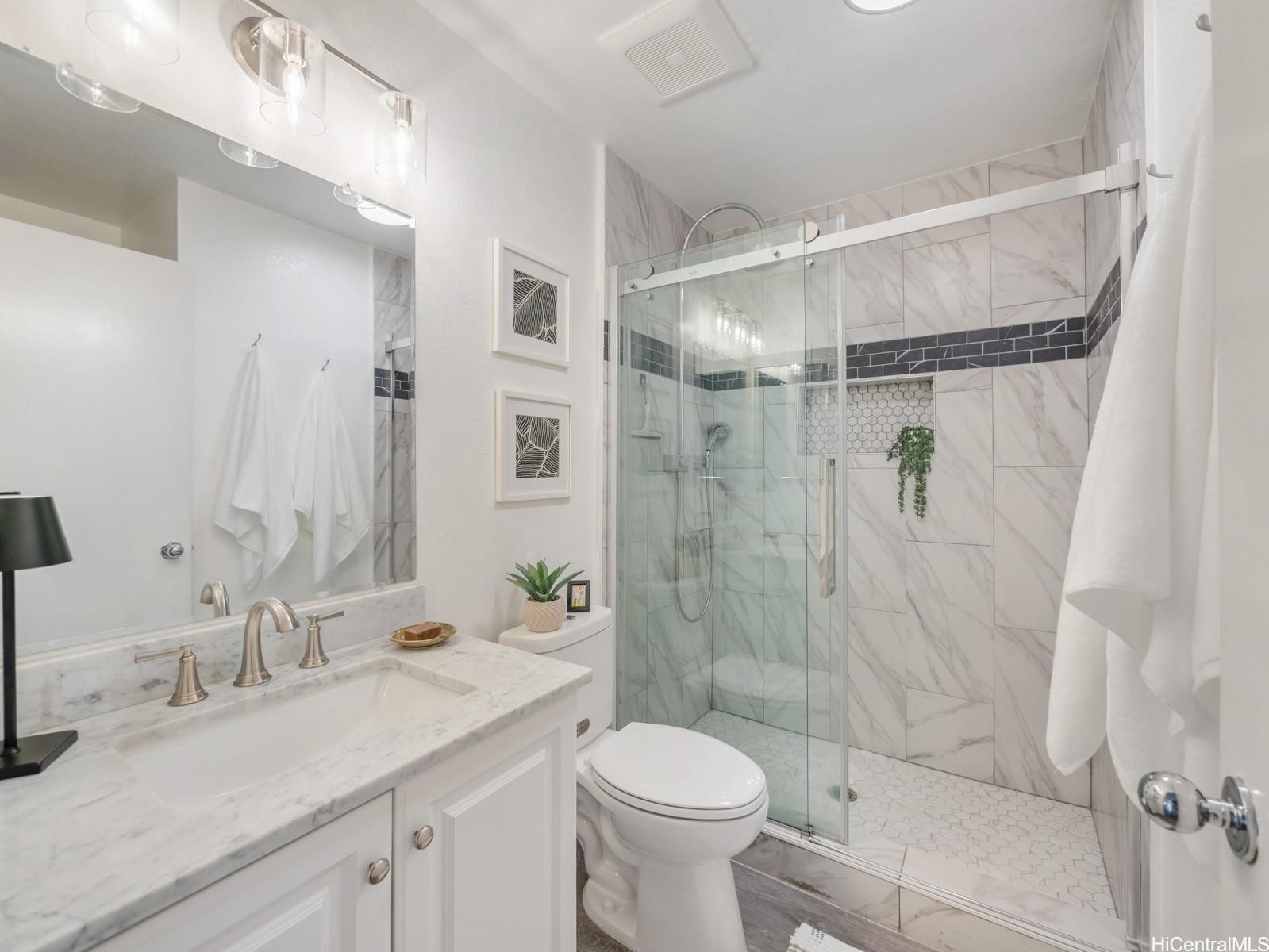 594 Mananai Place 21T