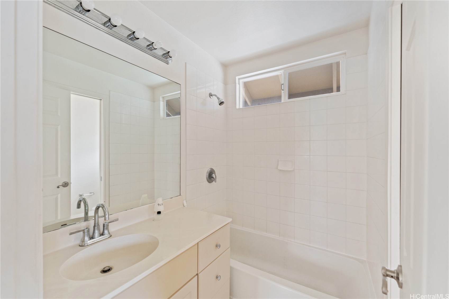 87-1976 Pakeke Street L