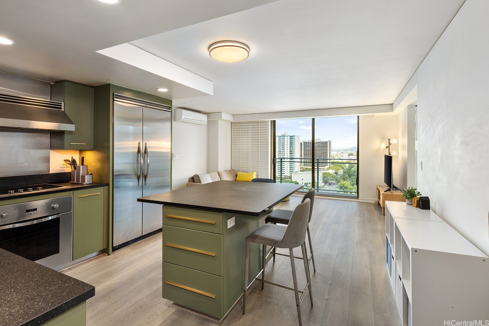 1200 Queen Emma Street 1501