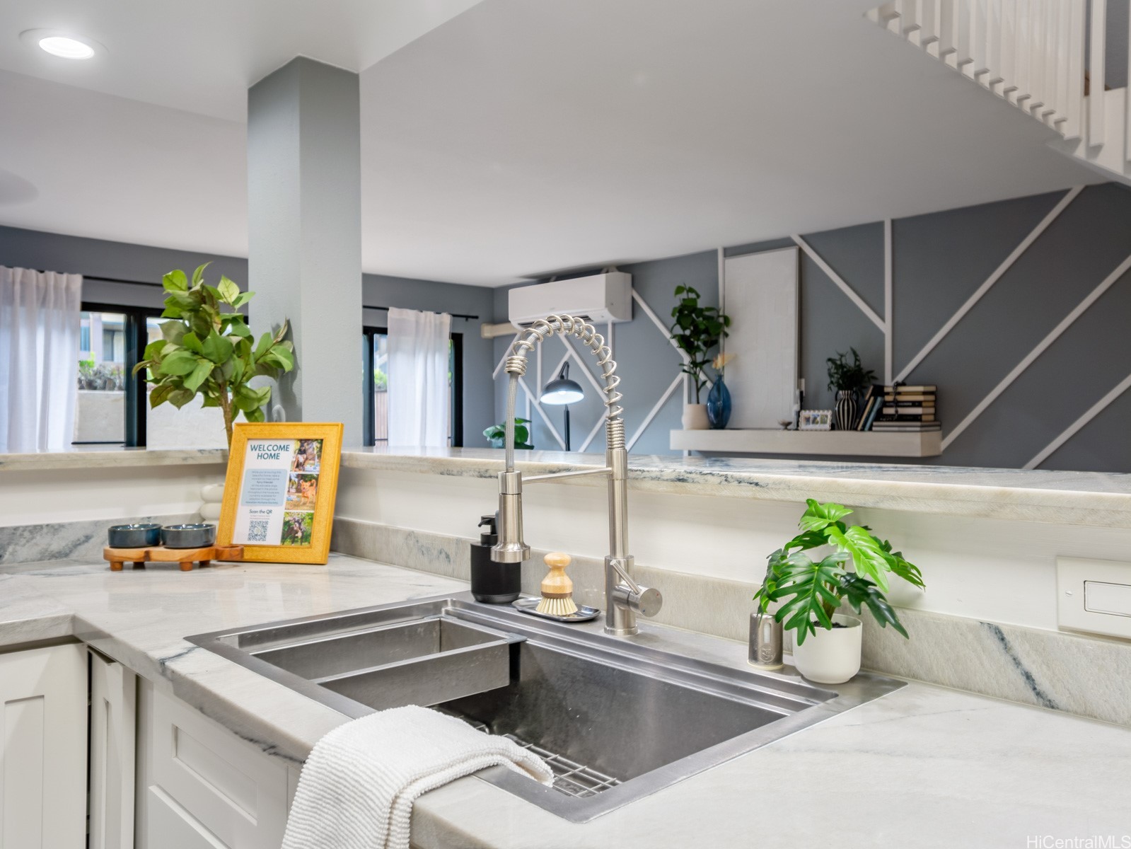 6204 Keokea Place A102