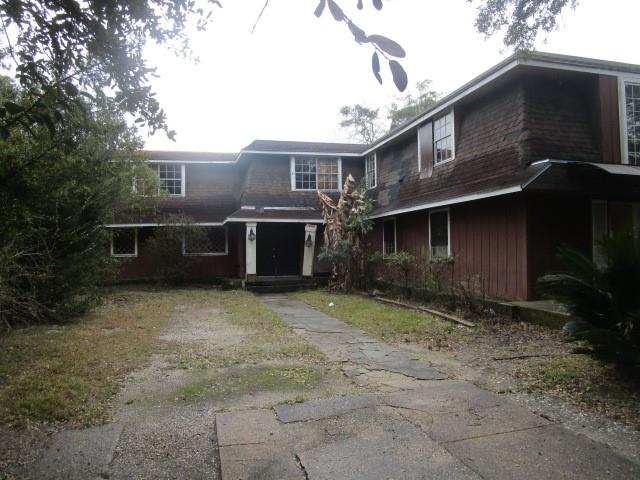 402 Ann Street N