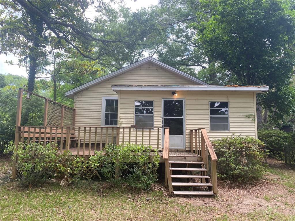 1323 Forest Ridge Road W