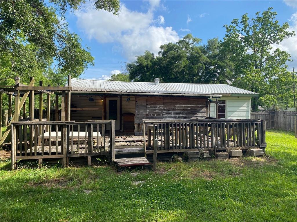 4039 Higgins Road