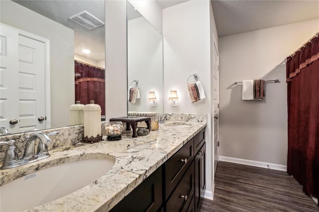1120 Ridgeview Court