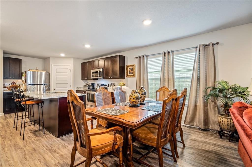 1120 Ridgeview Court