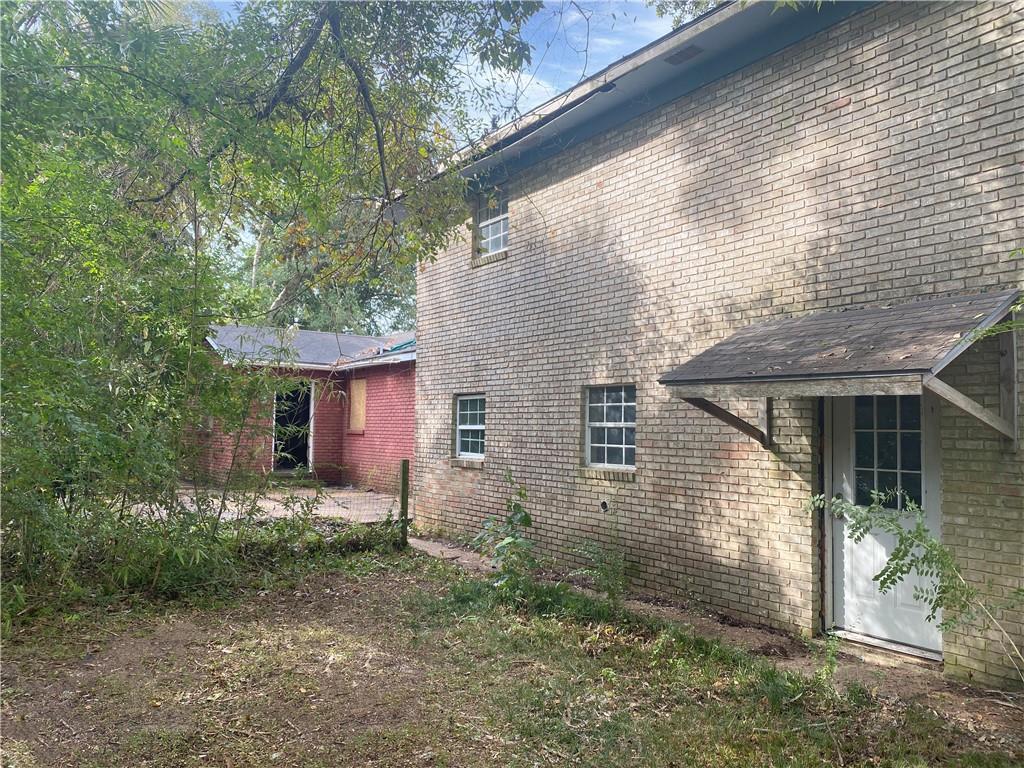 6401 Creel Road