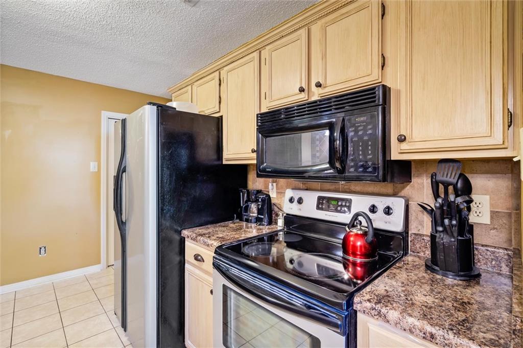3700 Pepper Ridge Drive
