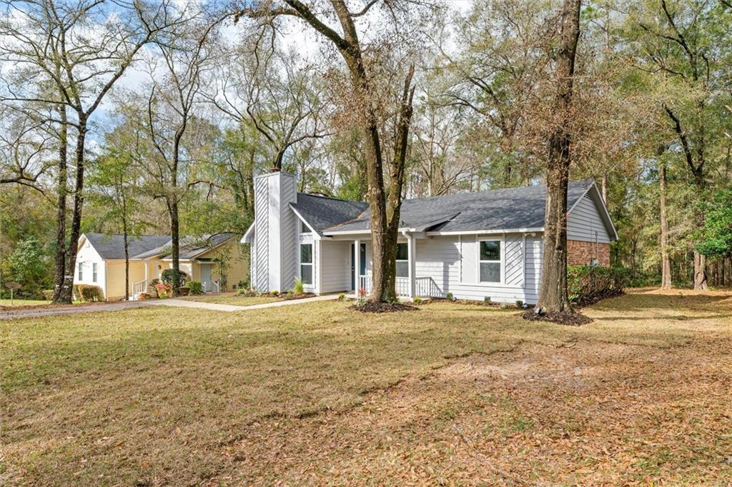 1809 Princeton Woods Drive W