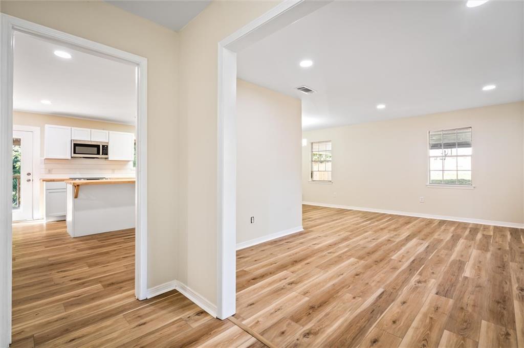 7061 Lee Circle W