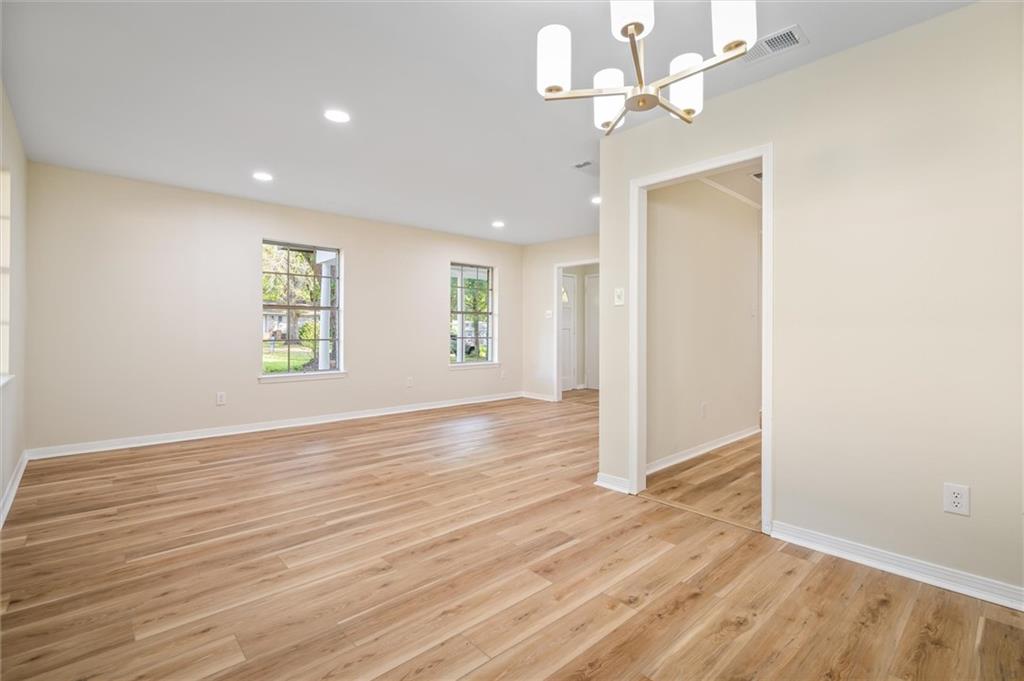 7061 Lee Circle W