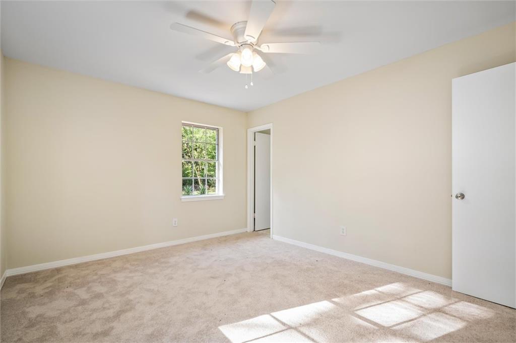 7061 Lee Circle W