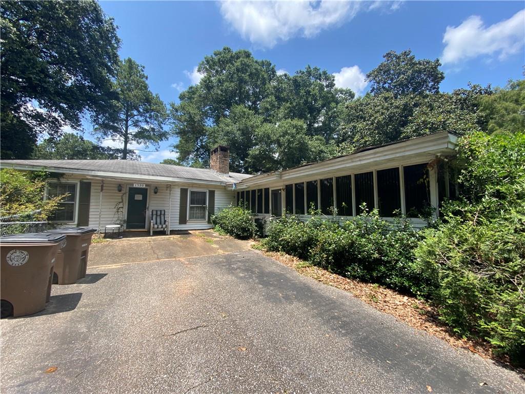 1320 Azalea Road