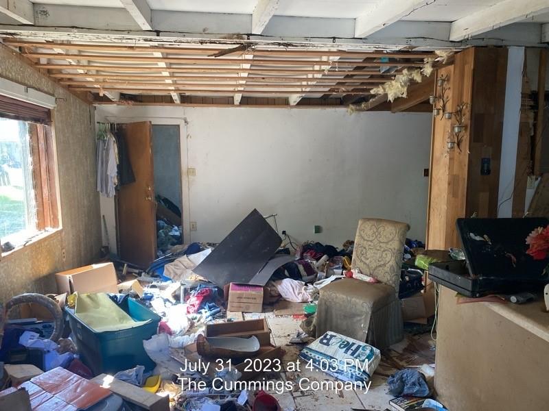 5561 Thomas Drive