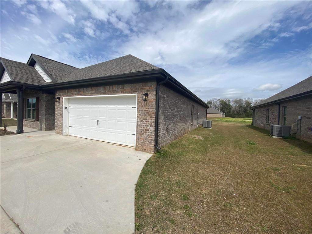 1295 Cater Lee Way