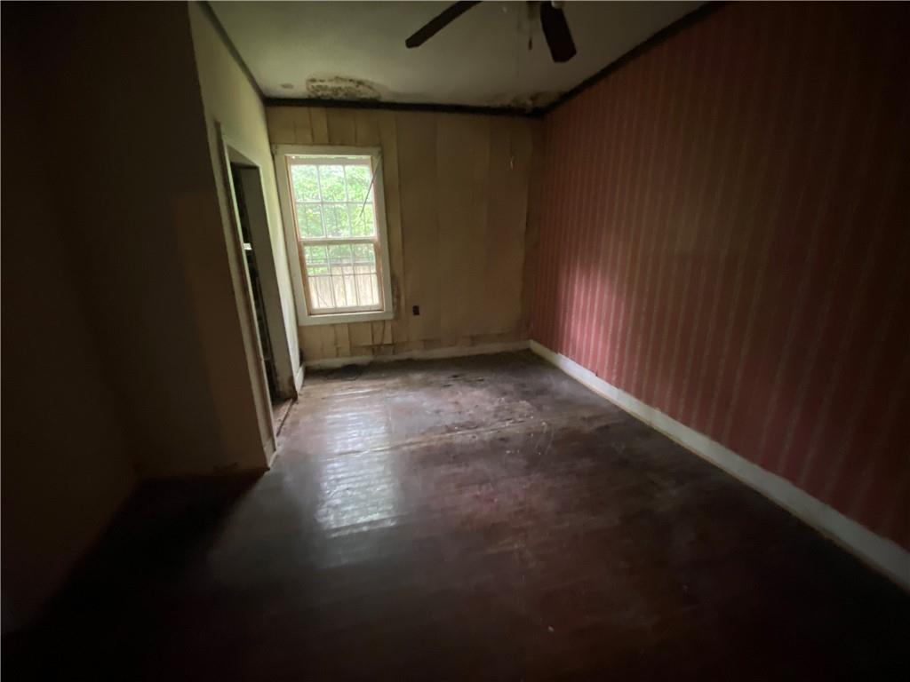 1350 Old Shell Road