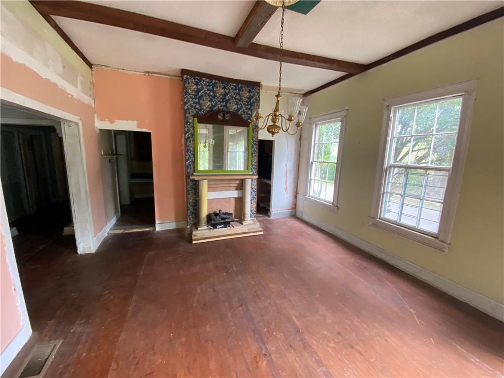 1350 Old Shell Road