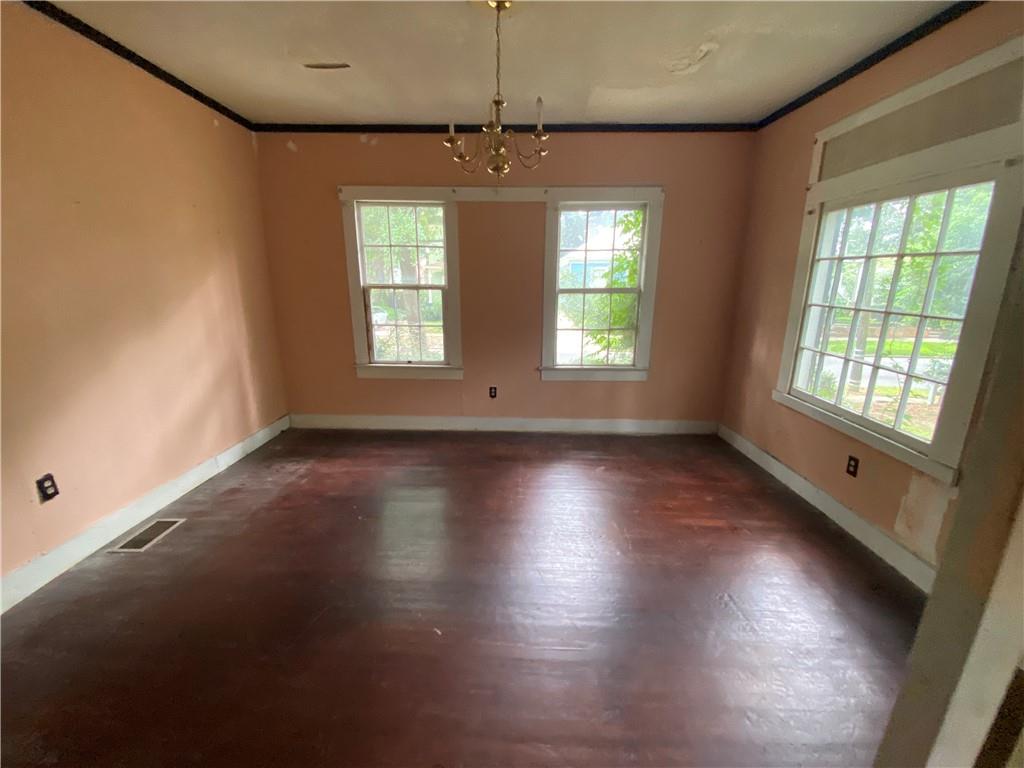 1350 Old Shell Road