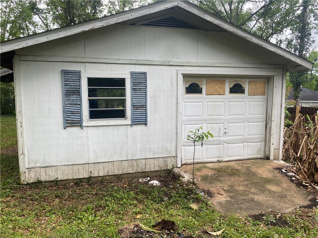957 Pinemont Drive