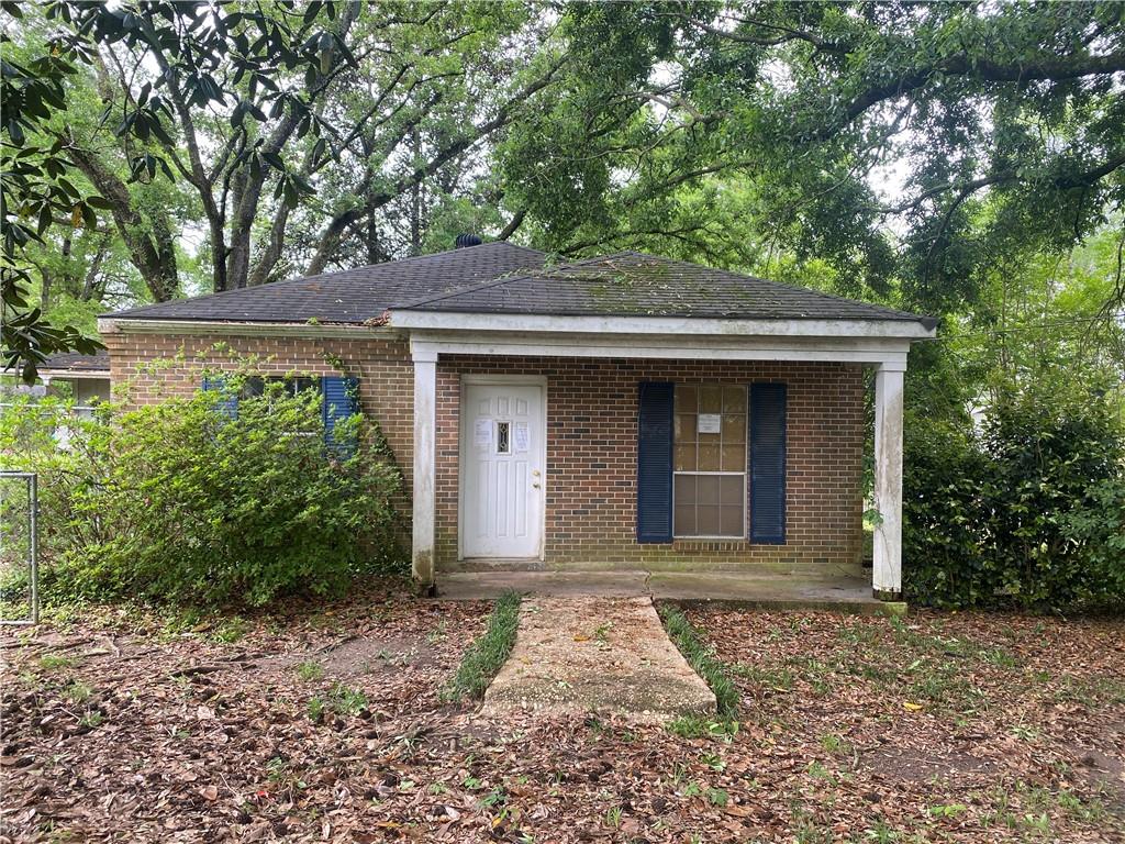 957 Pinemont Drive