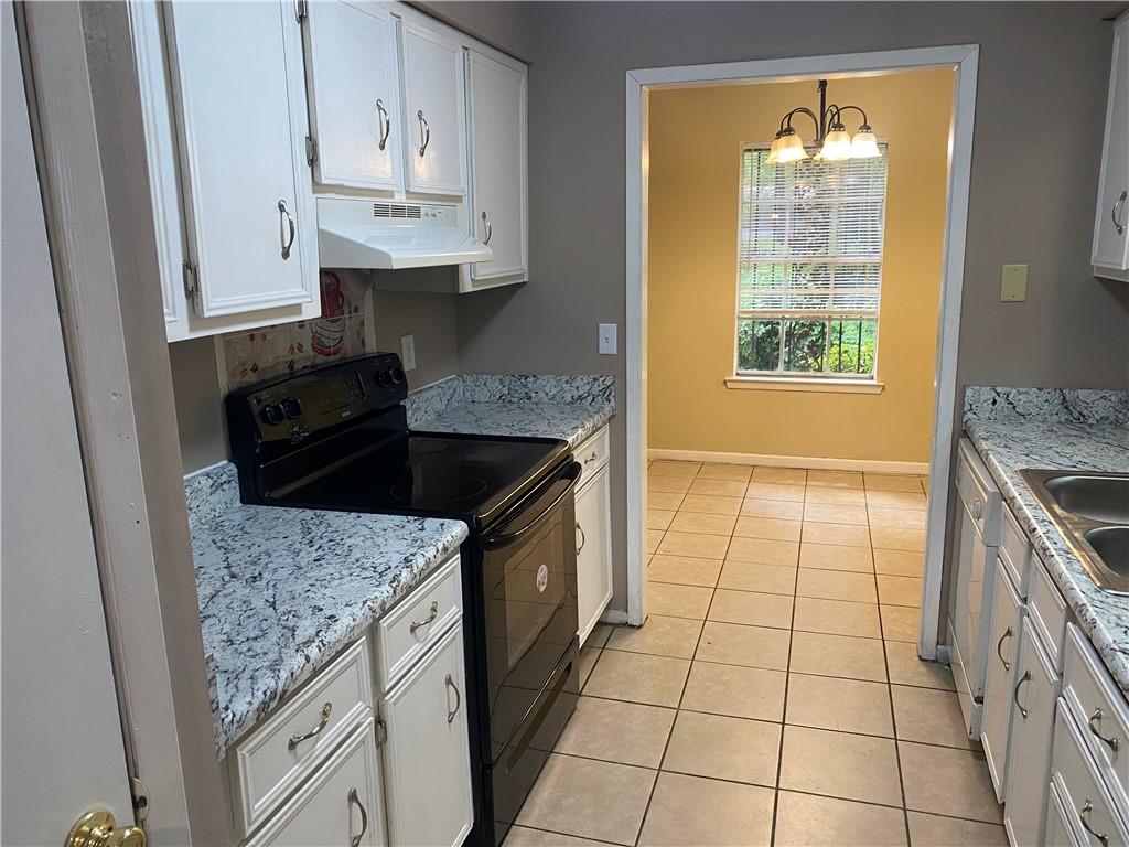 1124 Orangeburg Drive W