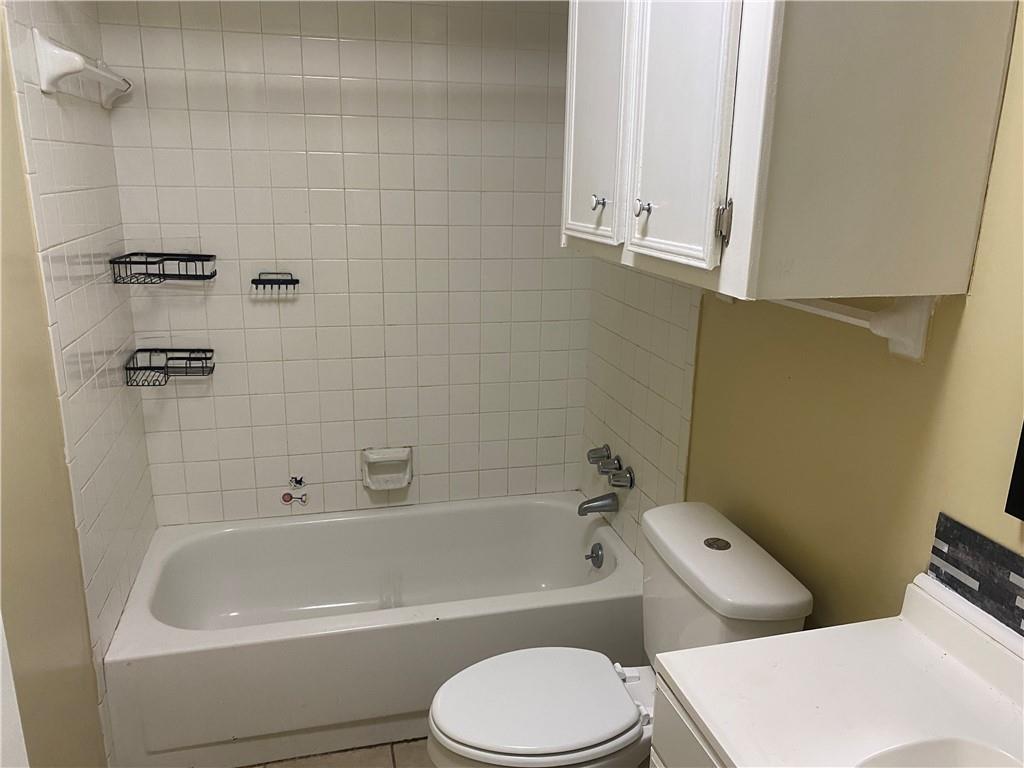 1124 Orangeburg Drive W