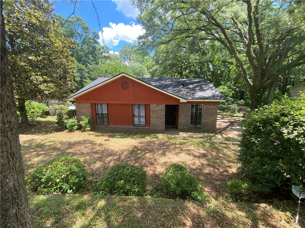 1124 Orangeburg Drive W
