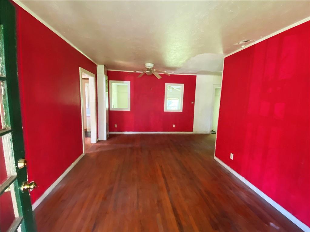 402 Glendale Place