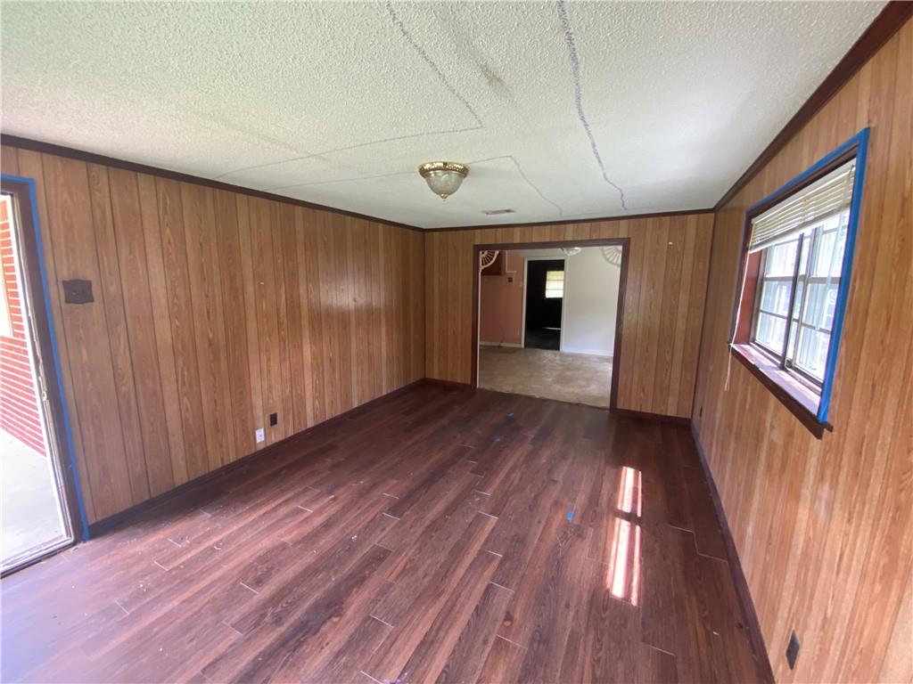 164 8th Avenue