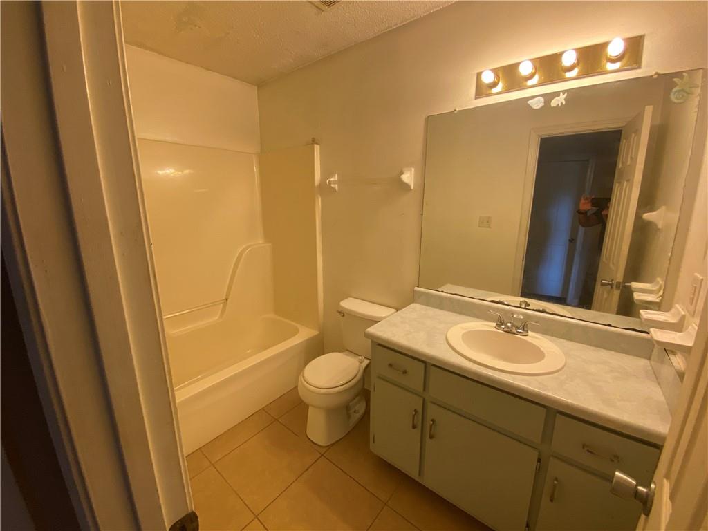 6510 Sharon Way