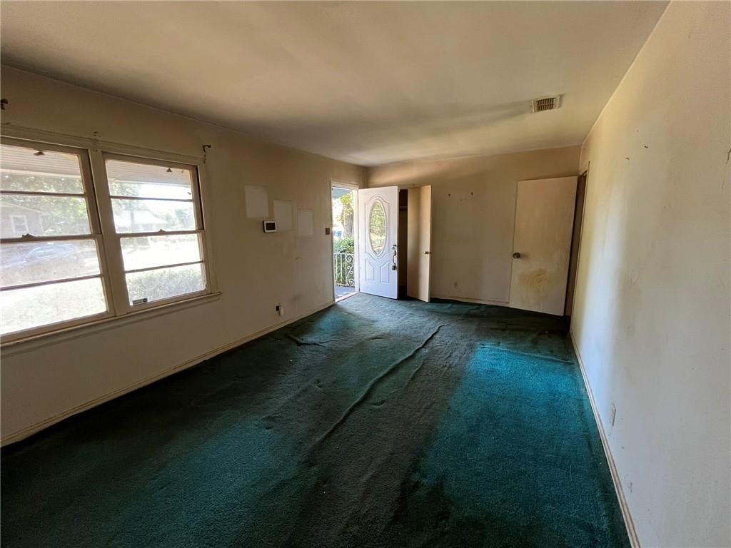 563 Oak Drive Court