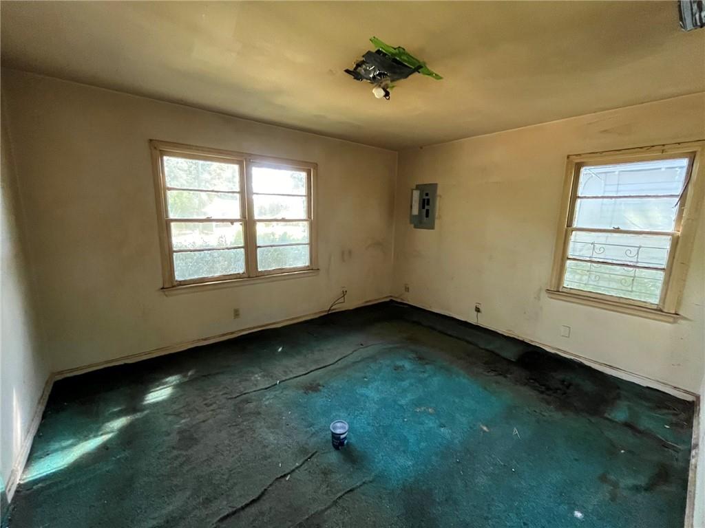 563 Oak Drive Court