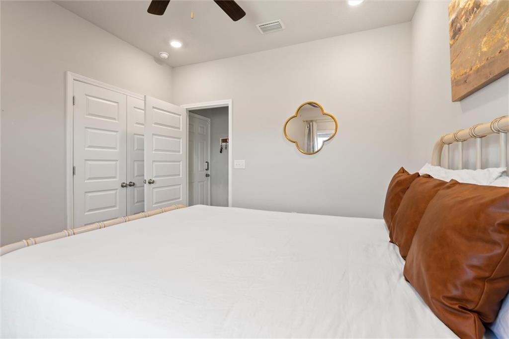 12899 Sanderling Loop