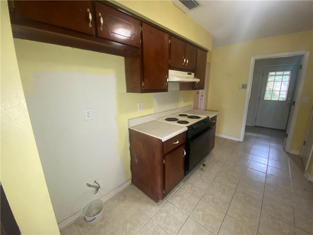 3024 Belle Fontaine Circle