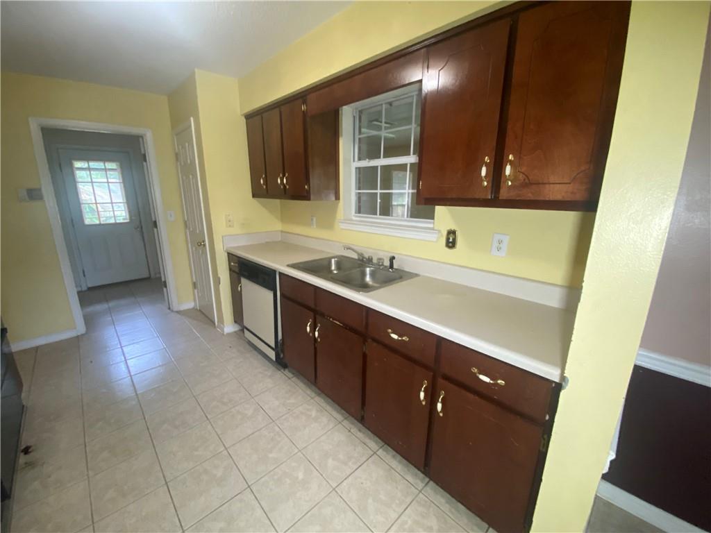 3024 Belle Fontaine Circle