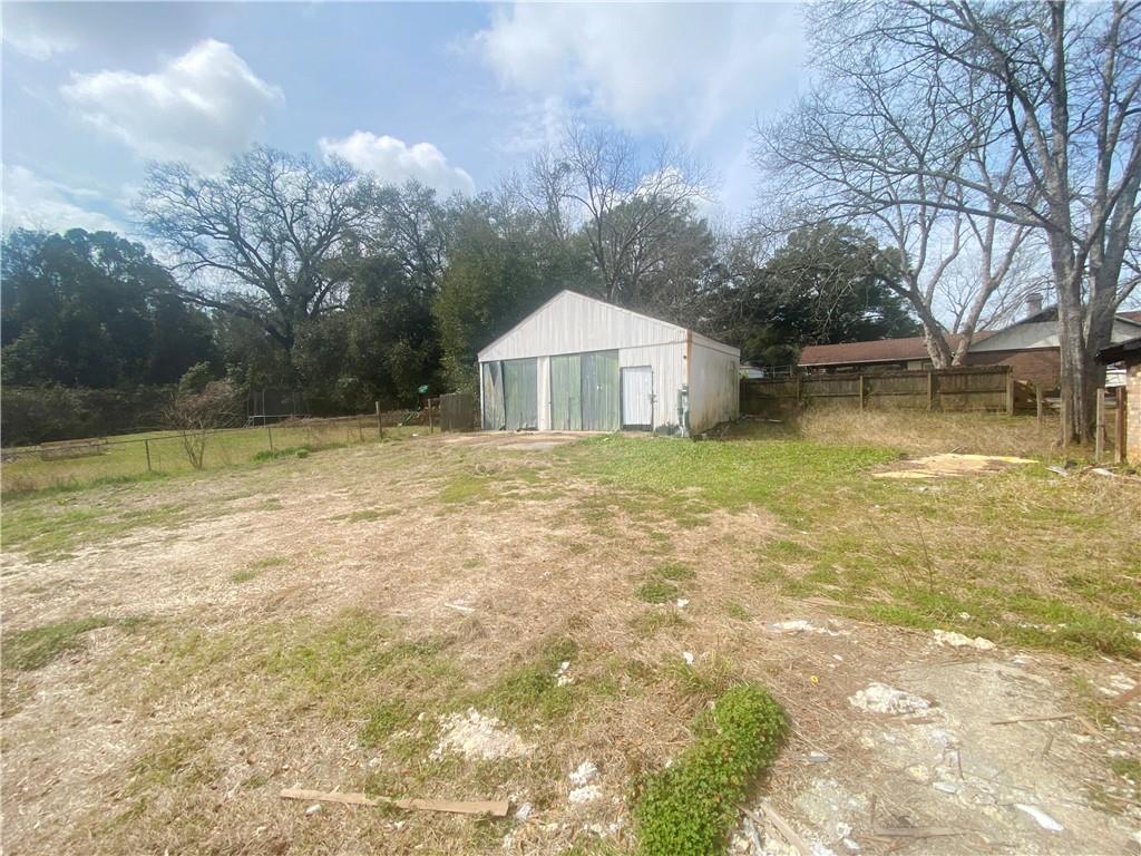 8009 Grand Oaks Drive