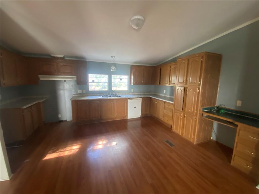 1501 Lois Drive