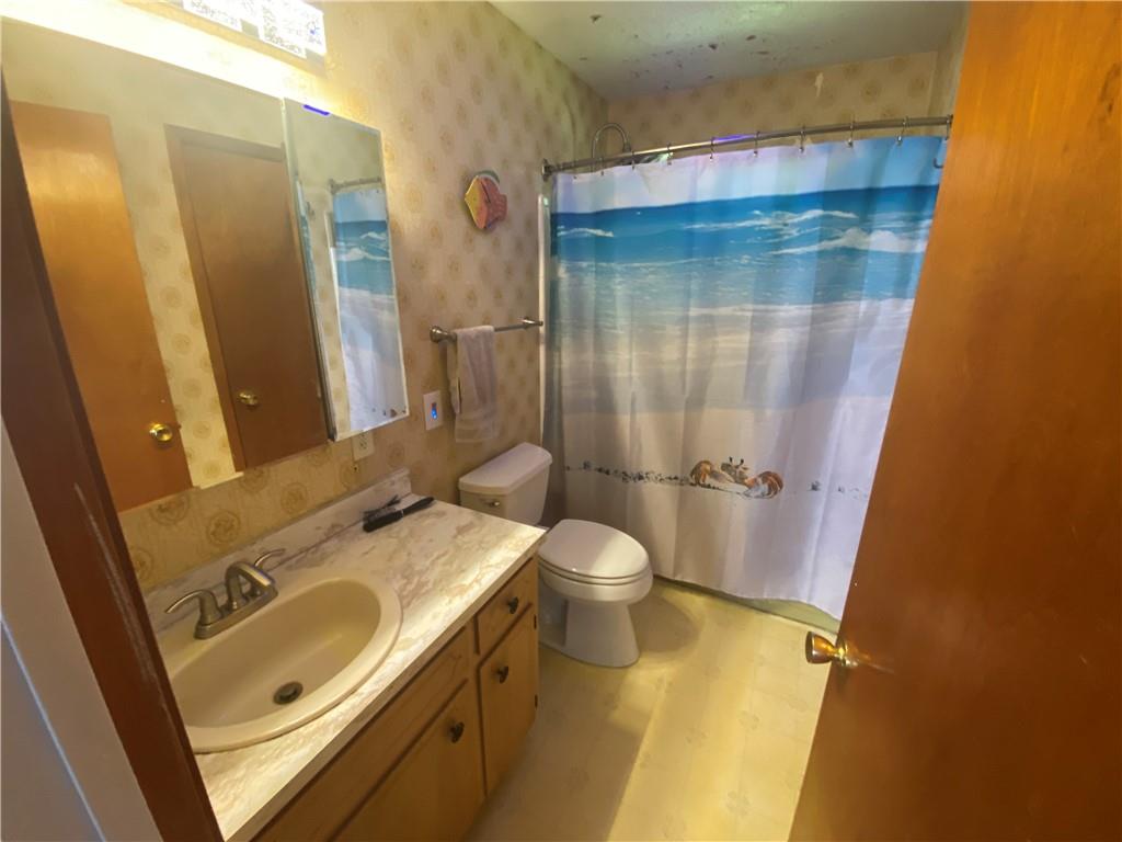 3470 Bay Front Road