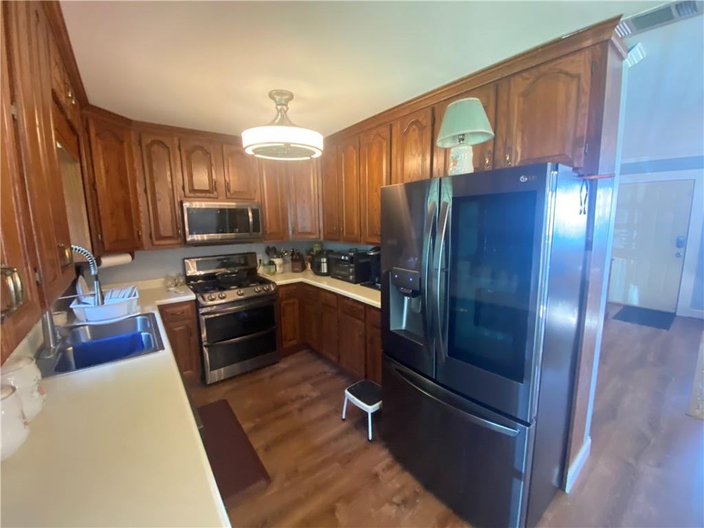 3470 Bay Front Road