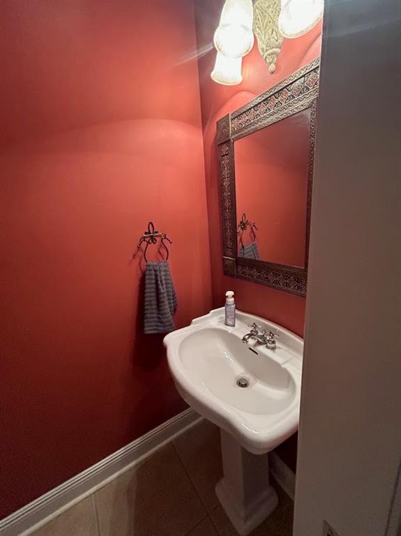 2070 Autumn Leaf Drive W, Mobile