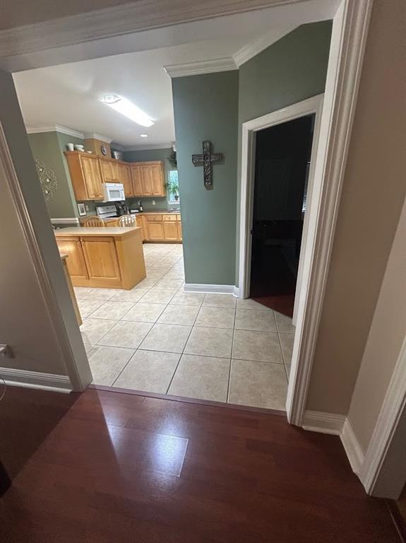 2070 Autumn Leaf Drive W, Mobile