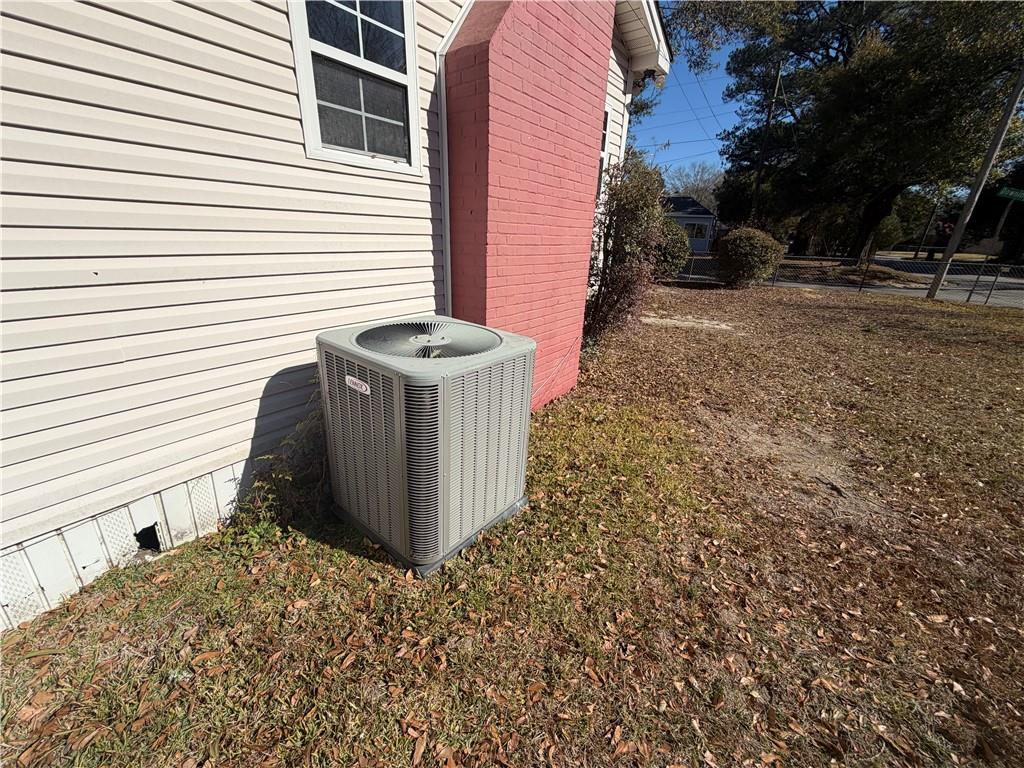 551 E Downing Street