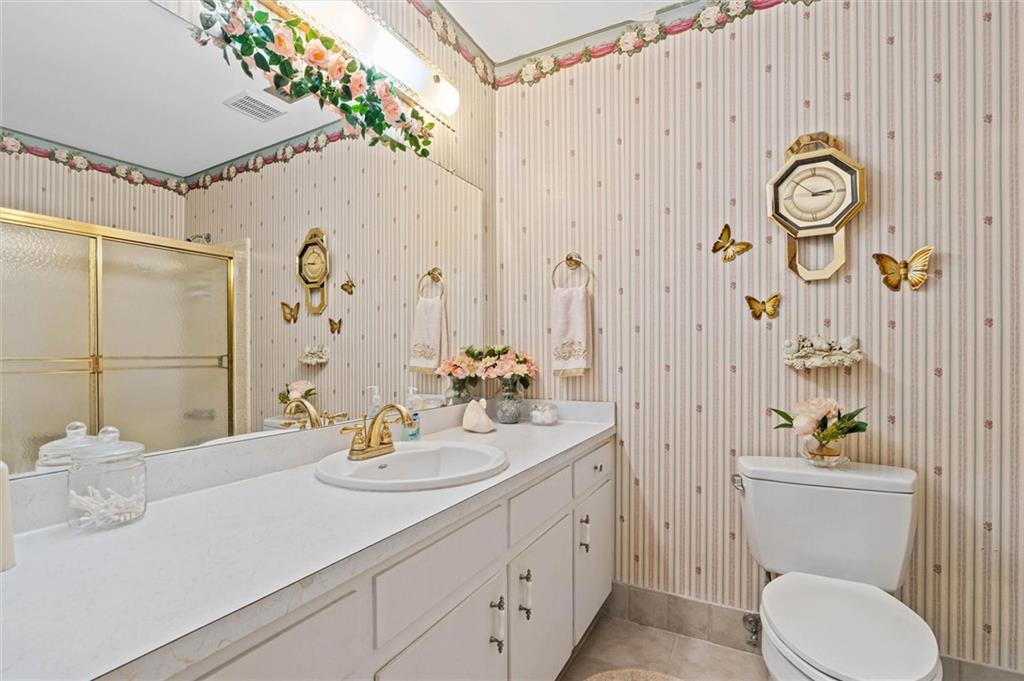 2251 Hillcrest Road