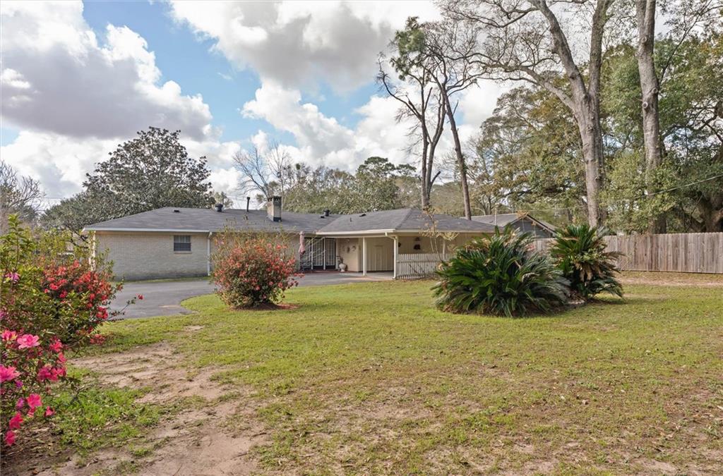 2251 Hillcrest Road