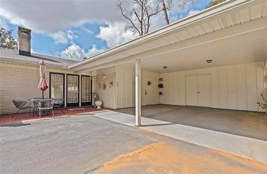 2251 Hillcrest Road